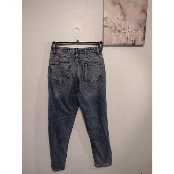 Nasty Gal Size 6 Distroyed Mom Jeans - Picture 3 of 3